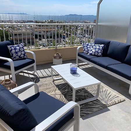 L'Effet Mer, Duplex Sur Le Port Avec Ses 2 Terrasses Vue Mer Hyères Екстериор снимка