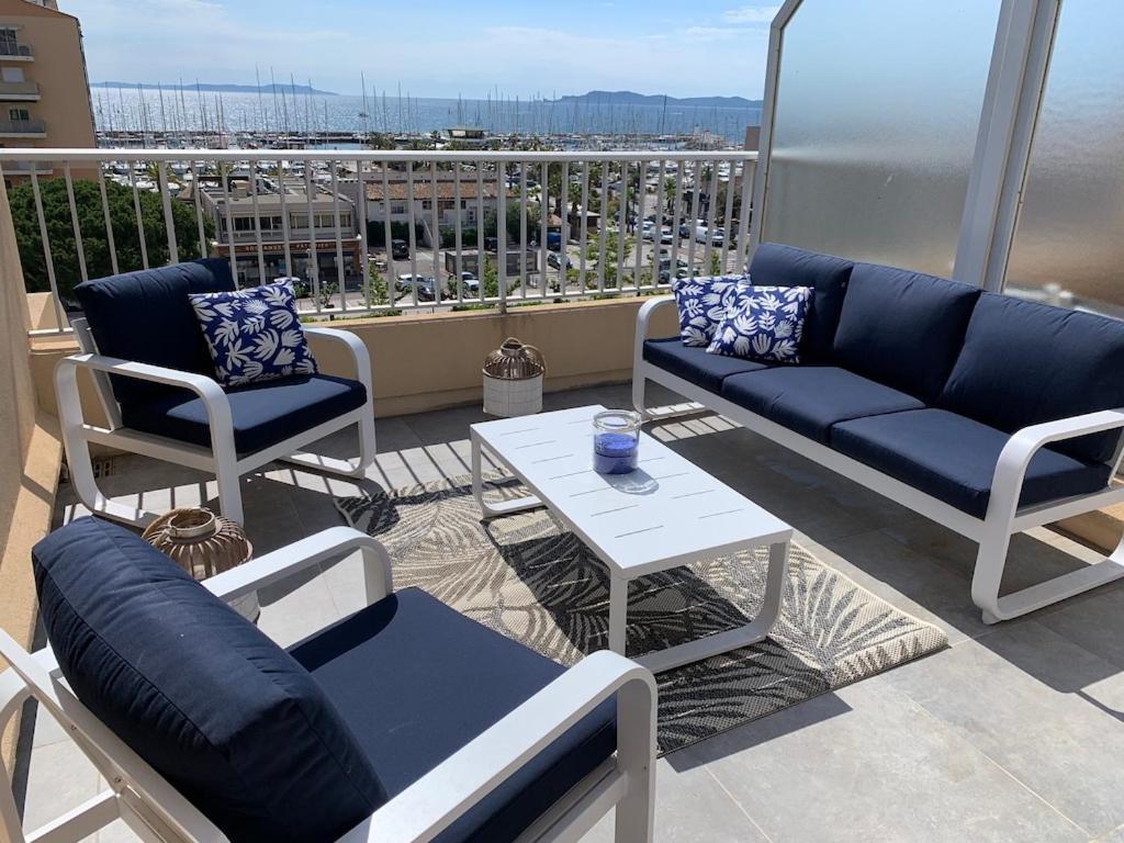 L'Effet Mer, Duplex Sur Le Port Avec Ses 2 Terrasses Vue Mer Hyères Екстериор снимка