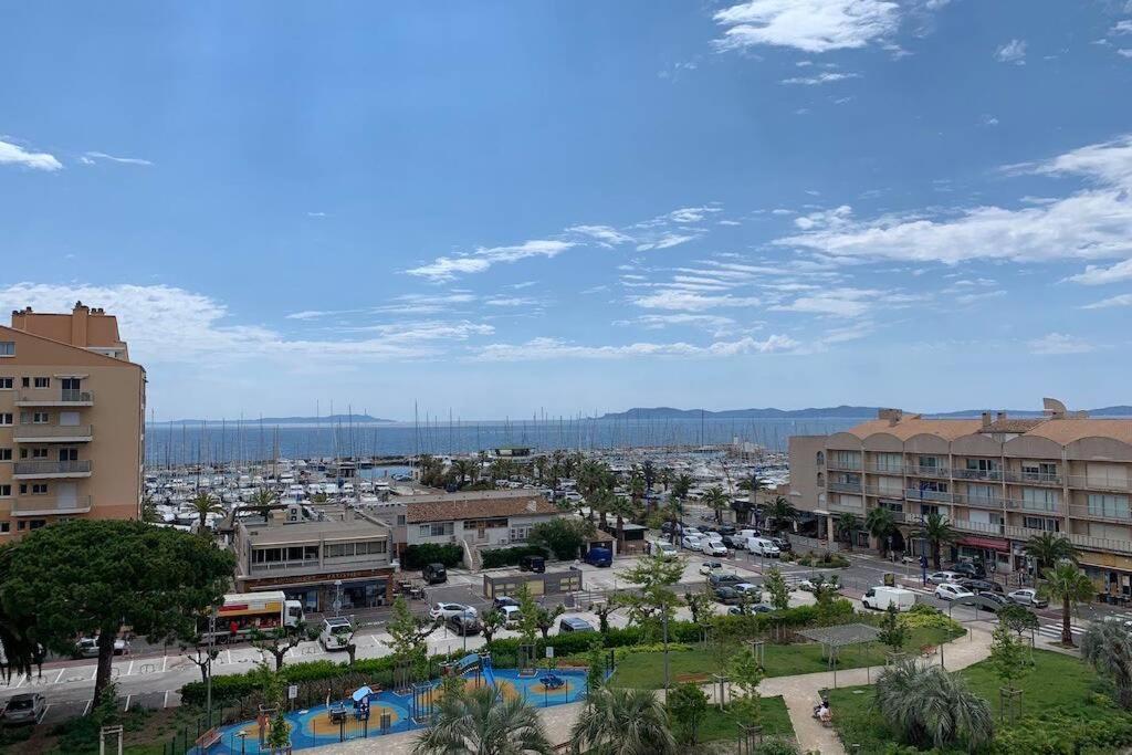 L'Effet Mer, Duplex Sur Le Port Avec Ses 2 Terrasses Vue Mer Hyères Екстериор снимка